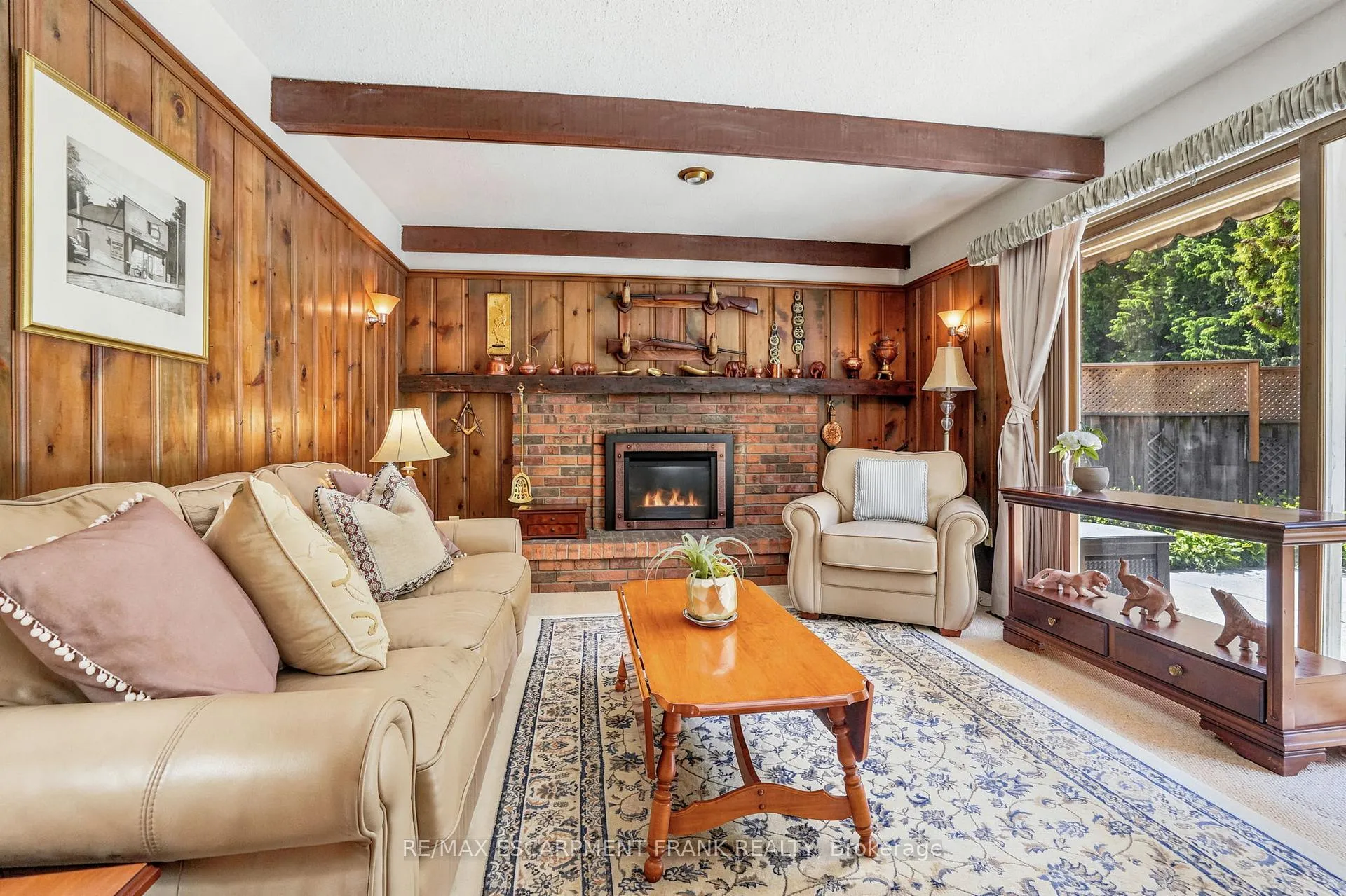 Photo 20 of 39 Maureen Avenue, Hamilton, Ancaster — HOMEH