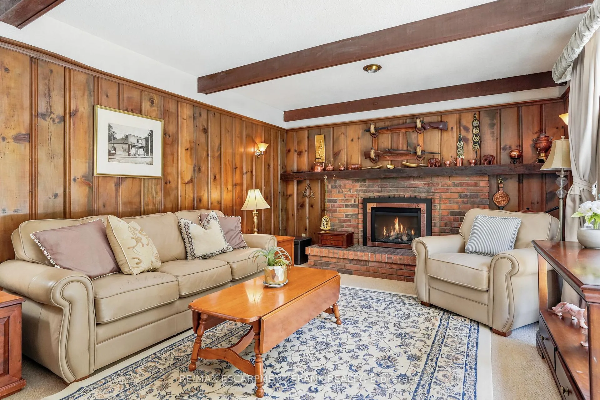 Photo 21 of 39 Maureen Avenue, Hamilton, Ancaster — HOMEH