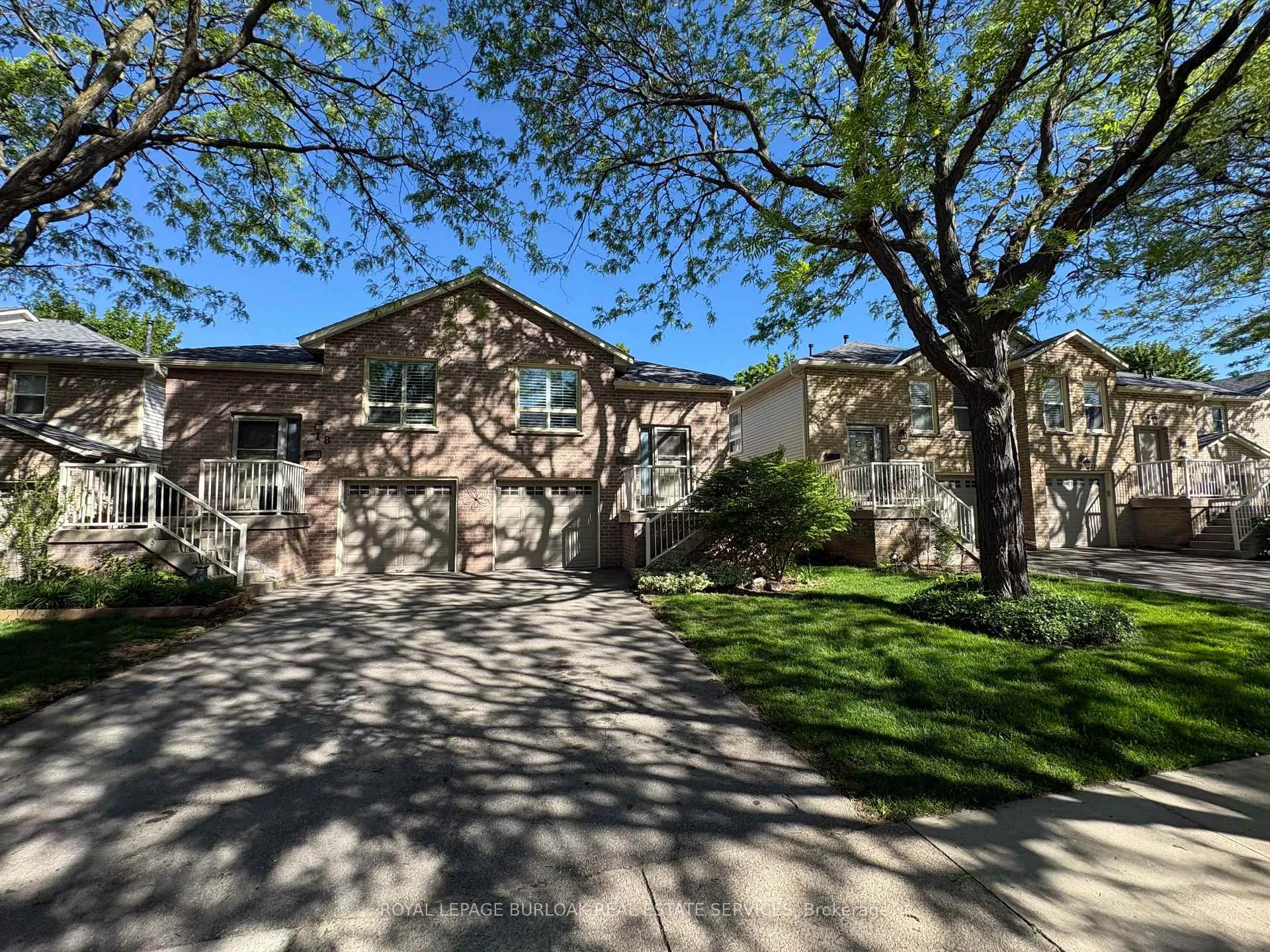 Photo 1 of Unit 17, 3455 Caplan Crescent, Burlington, Roseland — HOMEH