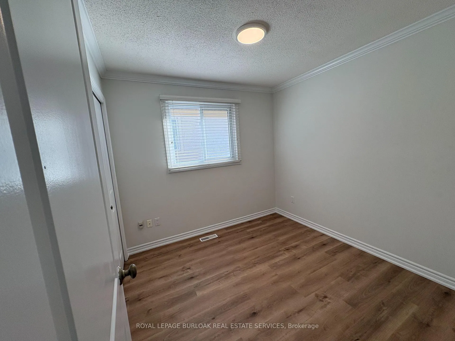 Photo 10 of Unit 17, 3455 Caplan Crescent, Burlington, Roseland — HOMEH