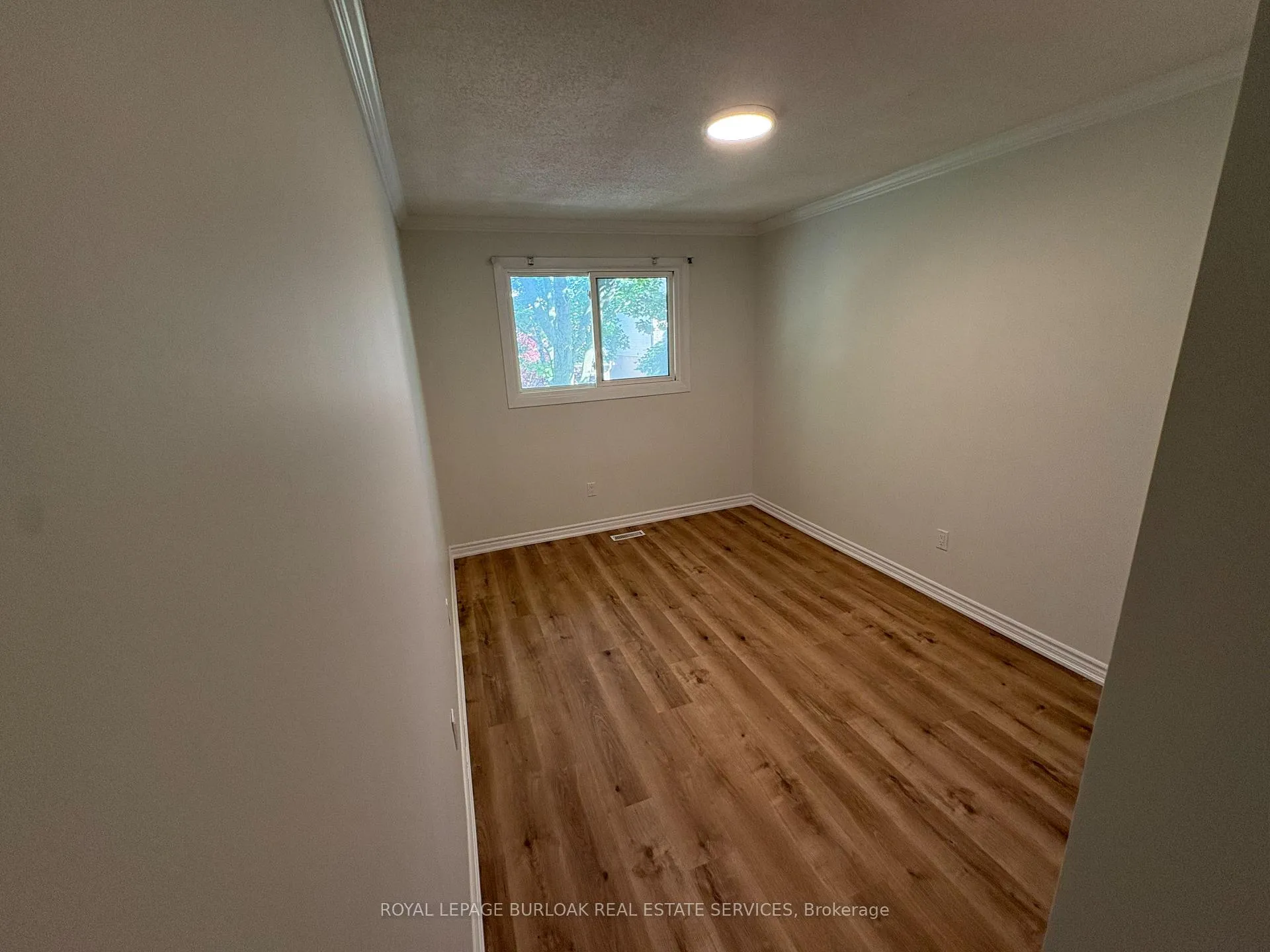 Photo 11 of Unit 17, 3455 Caplan Crescent, Burlington, Roseland — HOMEH