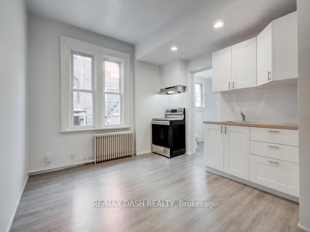 Photo 2 of Unit 105, 661 Huron Street, Toronto, The Annex — HOMEH