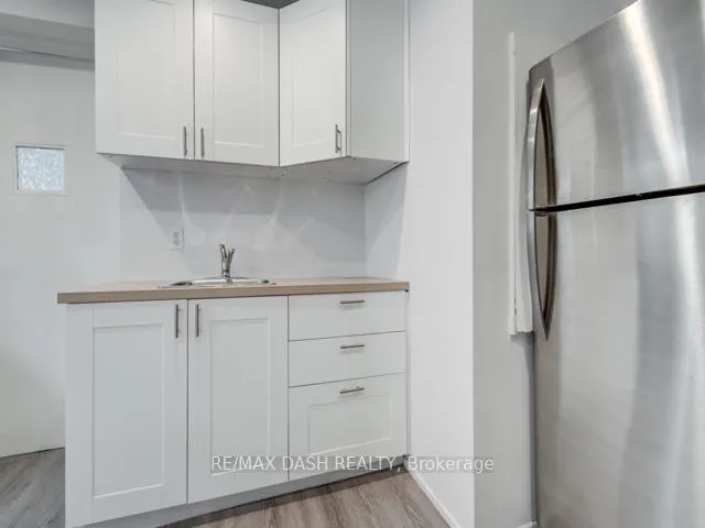 Photo 5 of Unit 105, 661 Huron Street, Toronto, The Annex — HOMEH