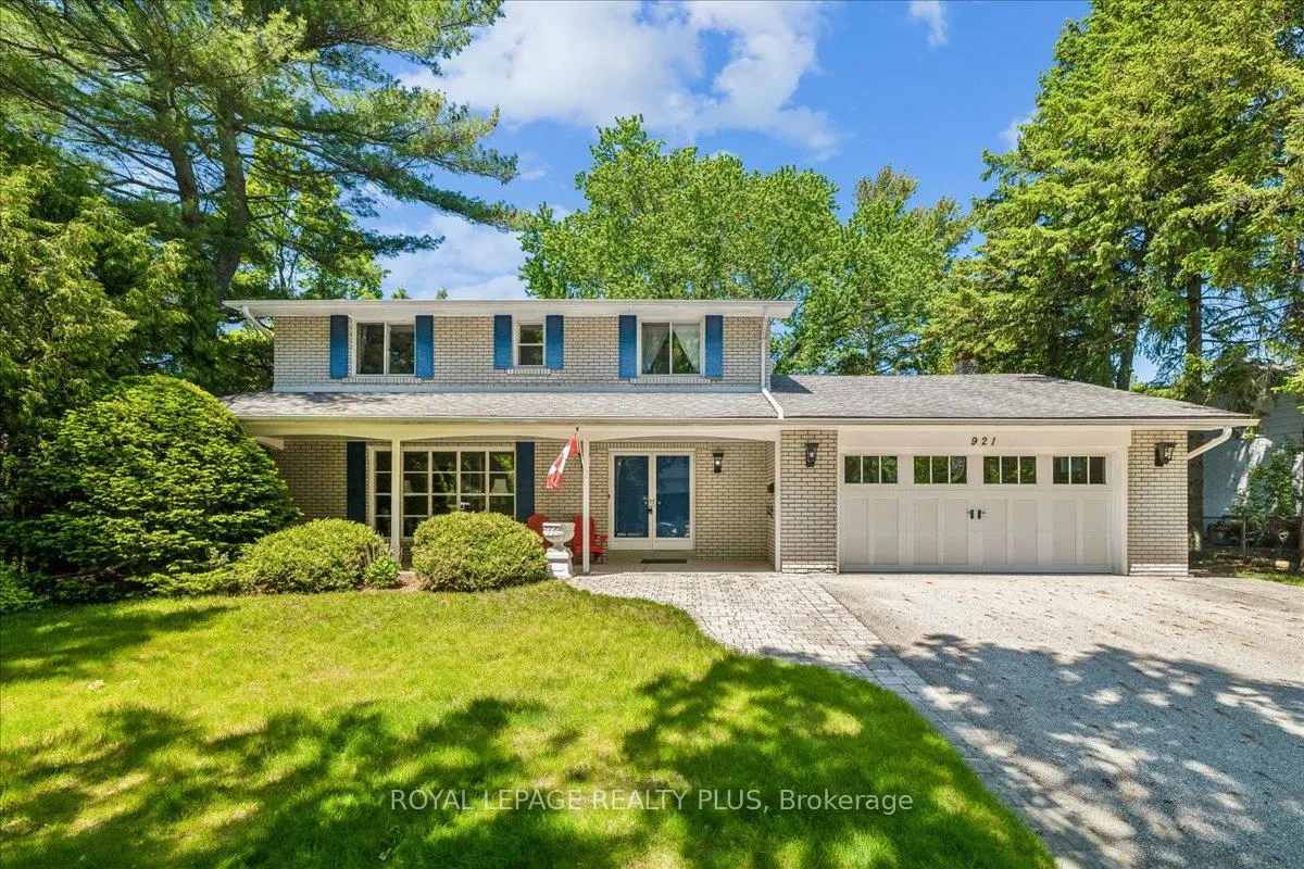 Front of 921 Calder Road
