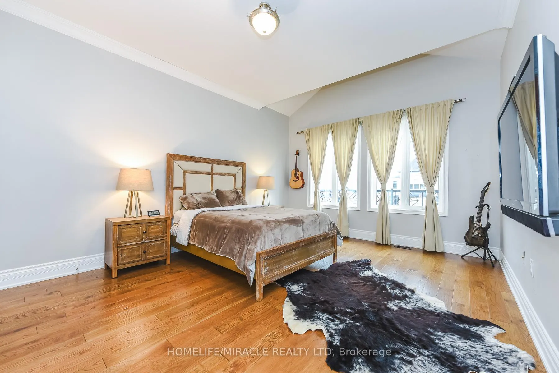 Photo 21 of 37 Venkata Drive, Vaughan, Kleinburg — HOMEH