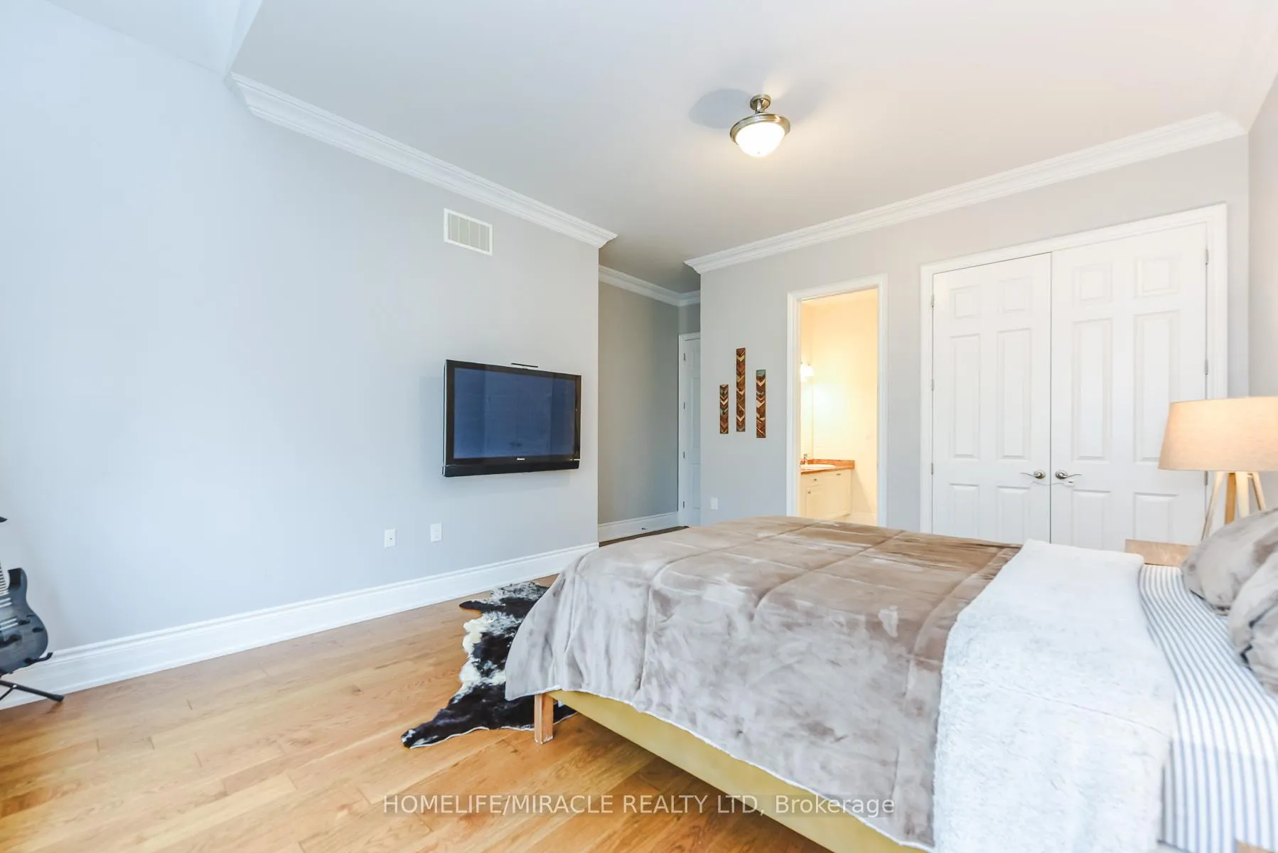 Photo 22 of 37 Venkata Drive, Vaughan, Kleinburg — HOMEH