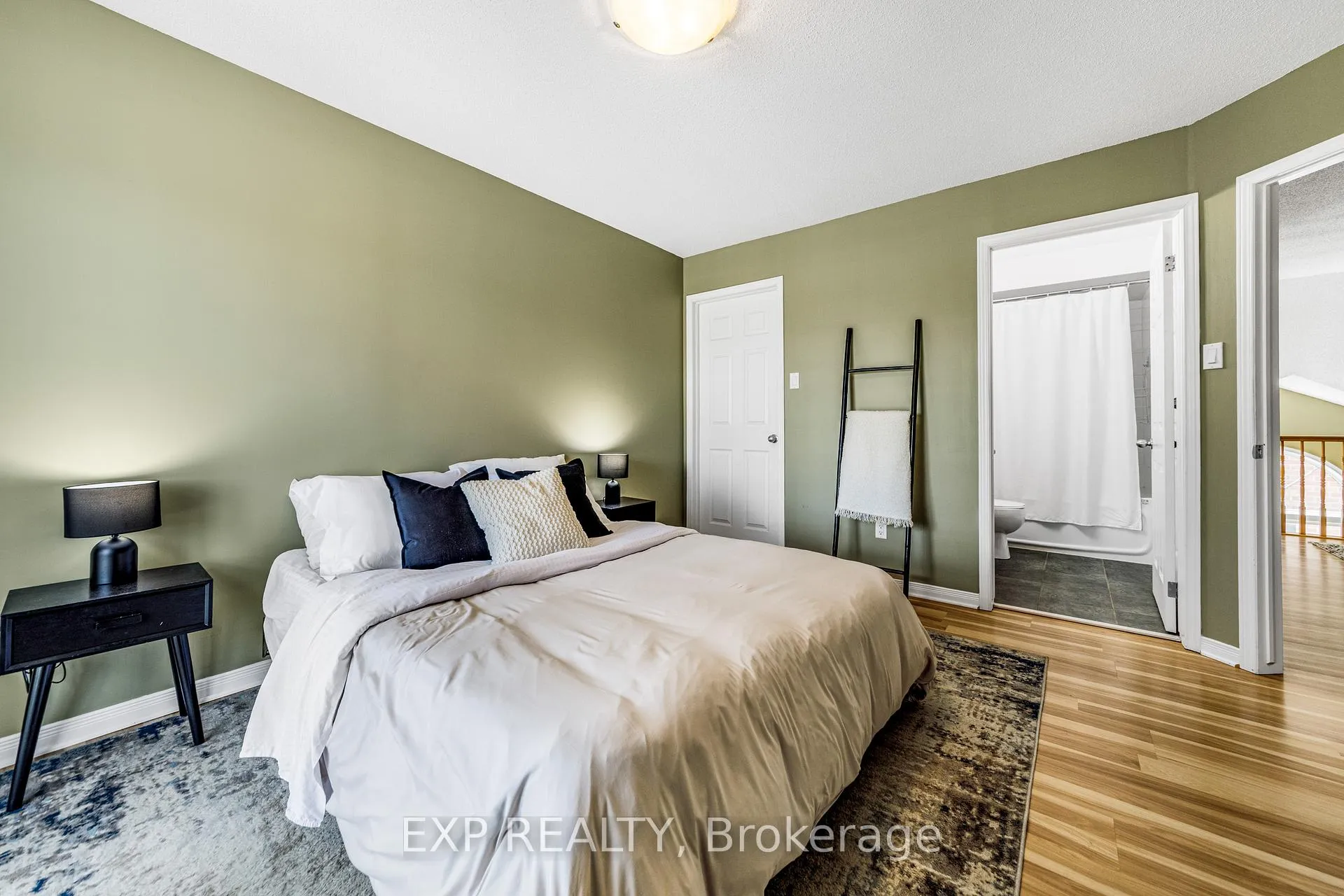 Photo 22 of 102 Gatestone Private, Ottawa, Beacon Hill South — HOMEH