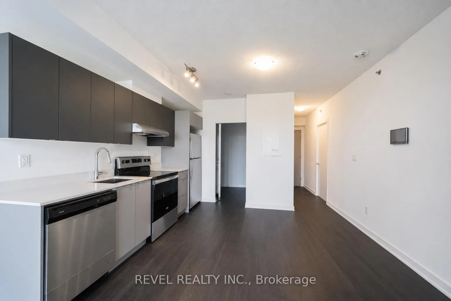 Photo 4 of Unit A223, 3210 Dakota Common, Burlington, Alton — HOMEH