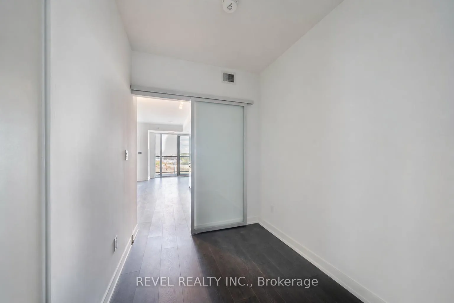 Photo 6 of Unit A223, 3210 Dakota Common, Burlington, Alton — HOMEH