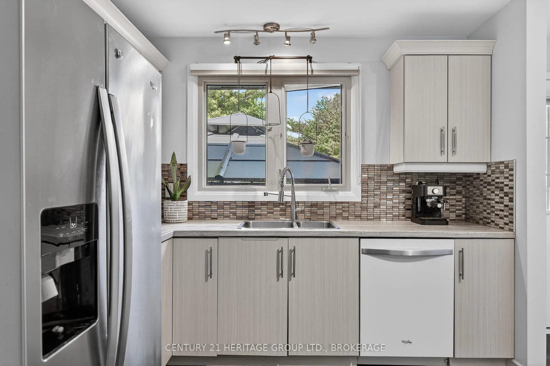 Photo 19 of 825 Allum Avenue, Kingston, South of Taylor-Kidd Blvd — HOMEH