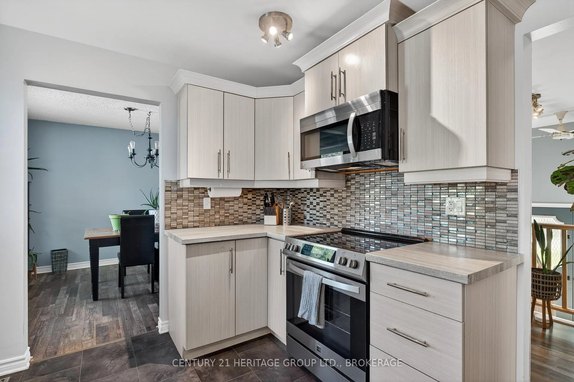 Photo 21 of 825 Allum Avenue, Kingston, South of Taylor-Kidd Blvd — HOMEH