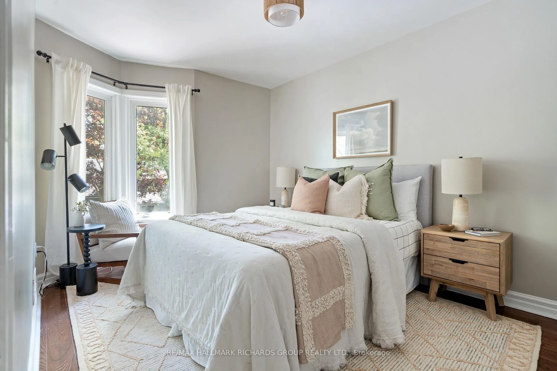 Photo 16 of 72 Waverley Road, Toronto, The Beaches — HOMEH