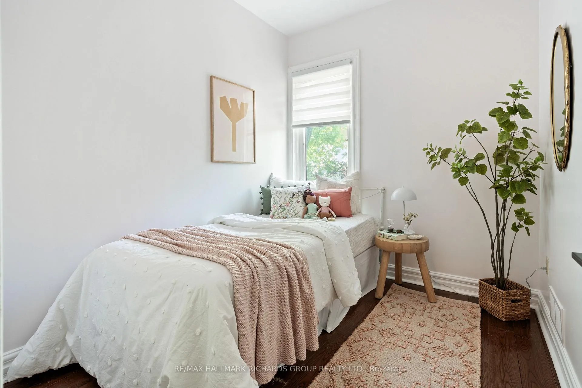 Photo 18 of 72 Waverley Road, Toronto, The Beaches — HOMEH