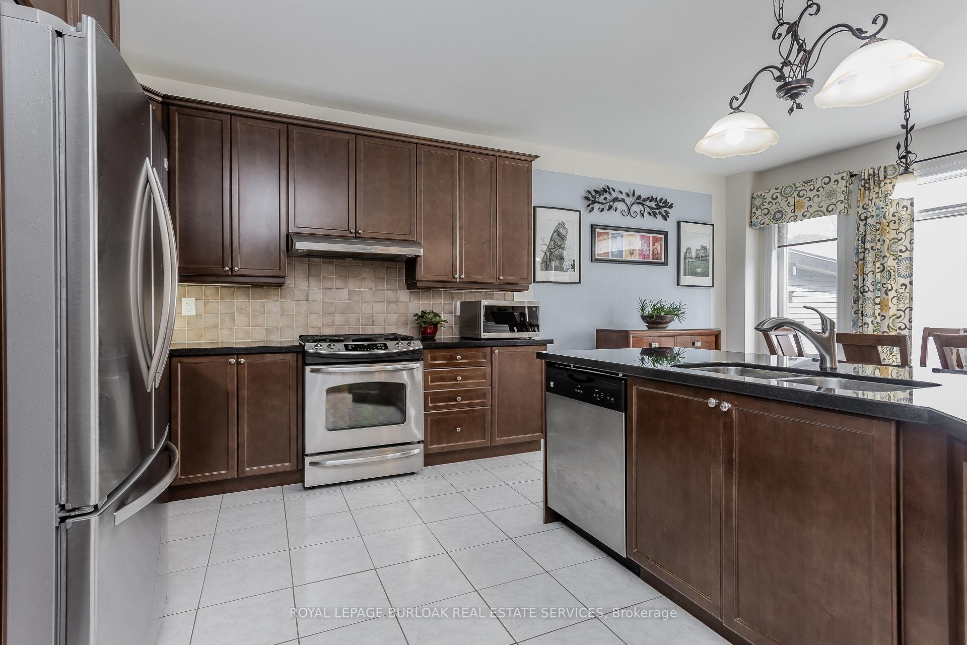 Photo 8 of 4272 Adobe Gate, Burlington, Alton — HOMEH