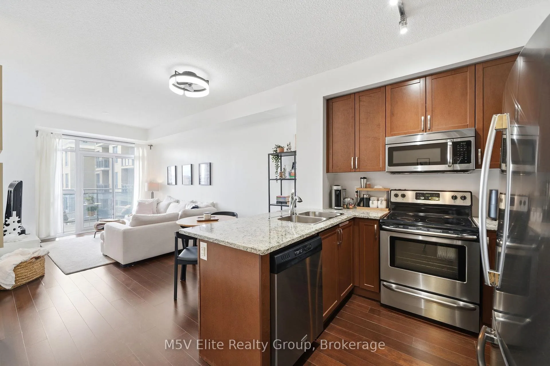 Photo 2 of Unit 330, 111 Civic Square Gate, Aurora, Bayview Wellington — HOMEH