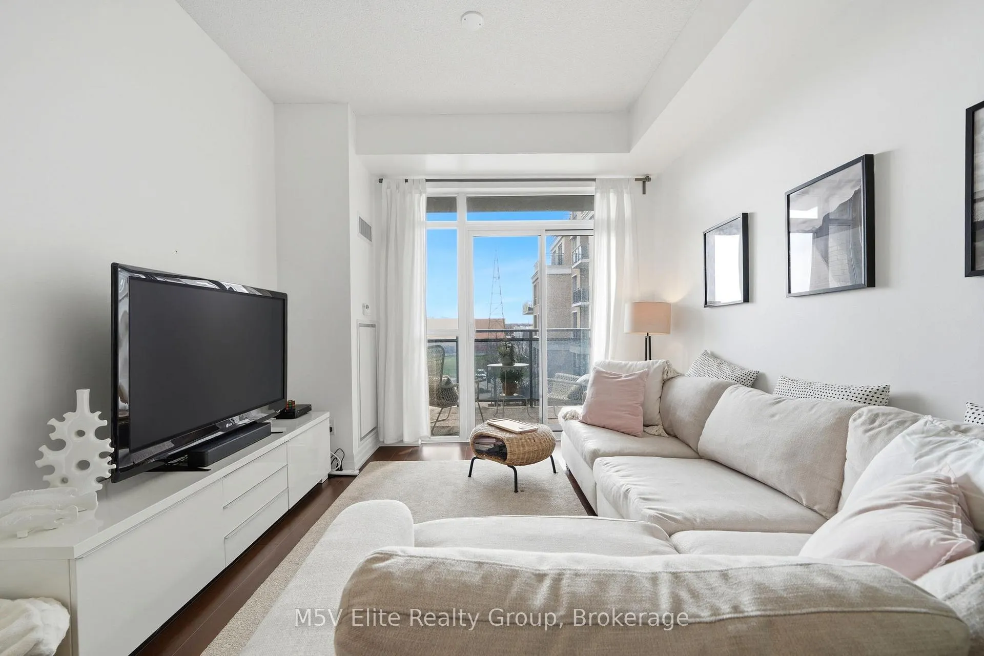 Photo 6 of Unit 330, 111 Civic Square Gate, Aurora, Bayview Wellington — HOMEH