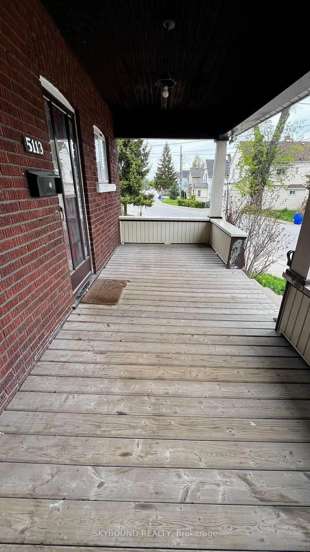 Photo 5 of 5113 St Lawrence Avenue, Niagara Falls, Downtown — HOMEH