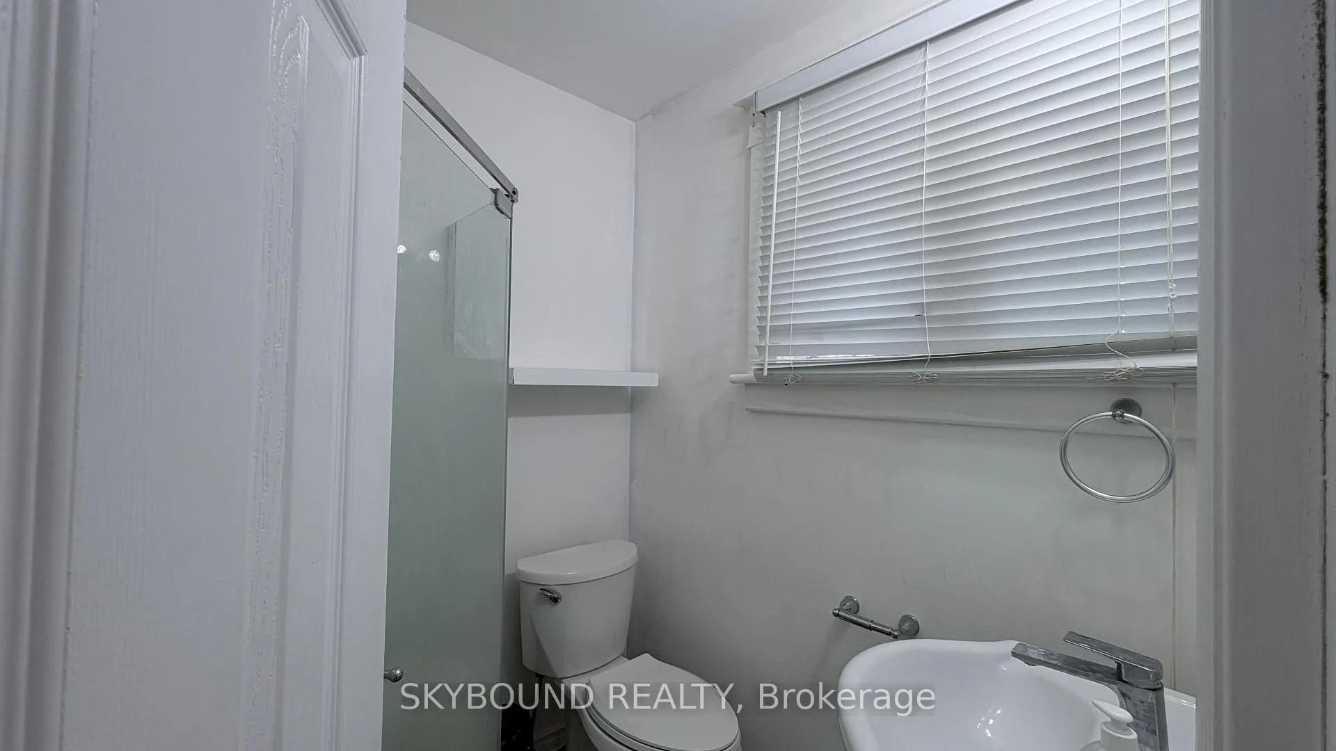 Photo 13 of 5113 St Lawrence Avenue, Niagara Falls, Downtown — HOMEH