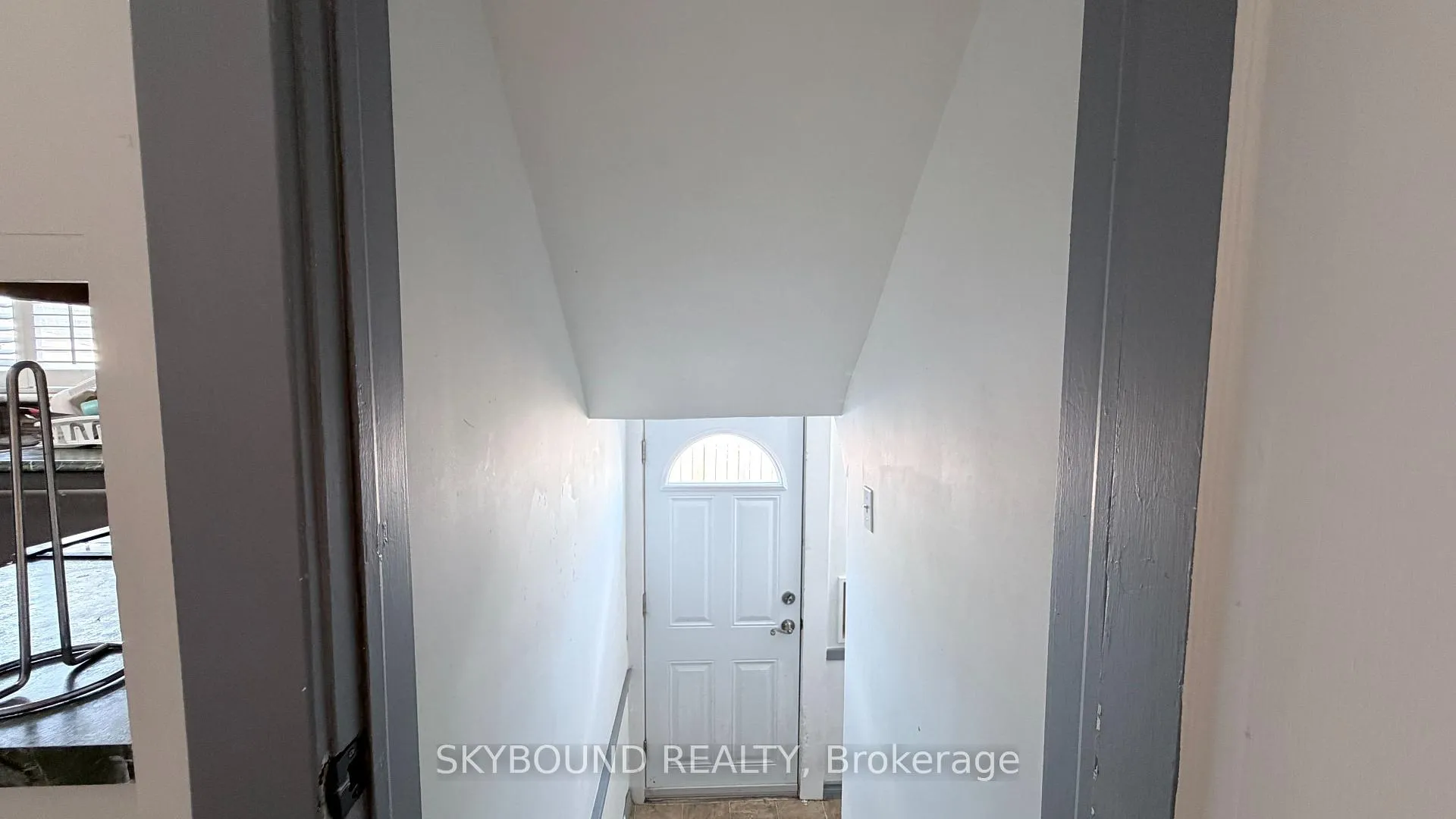 Photo 16 of 5113 St Lawrence Avenue, Niagara Falls, Downtown — HOMEH