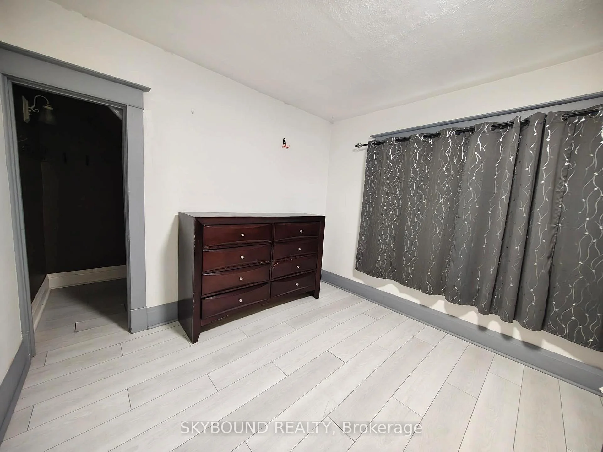 Photo 34 of 5113 St Lawrence Avenue, Niagara Falls, Downtown — HOMEH