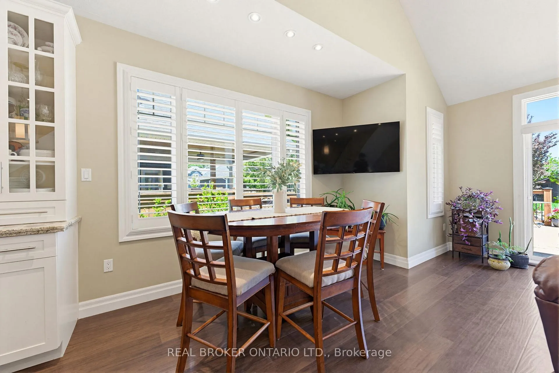 Photo 13 of 50 Cedar Street, Brant, Paris — HOMEH