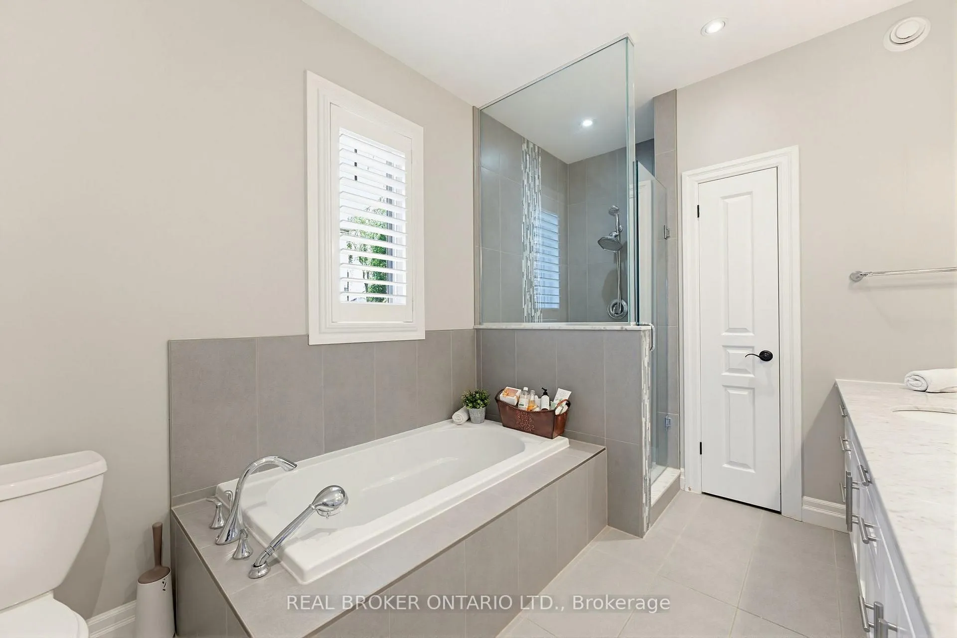 Photo 22 of 50 Cedar Street, Brant, Paris — HOMEH