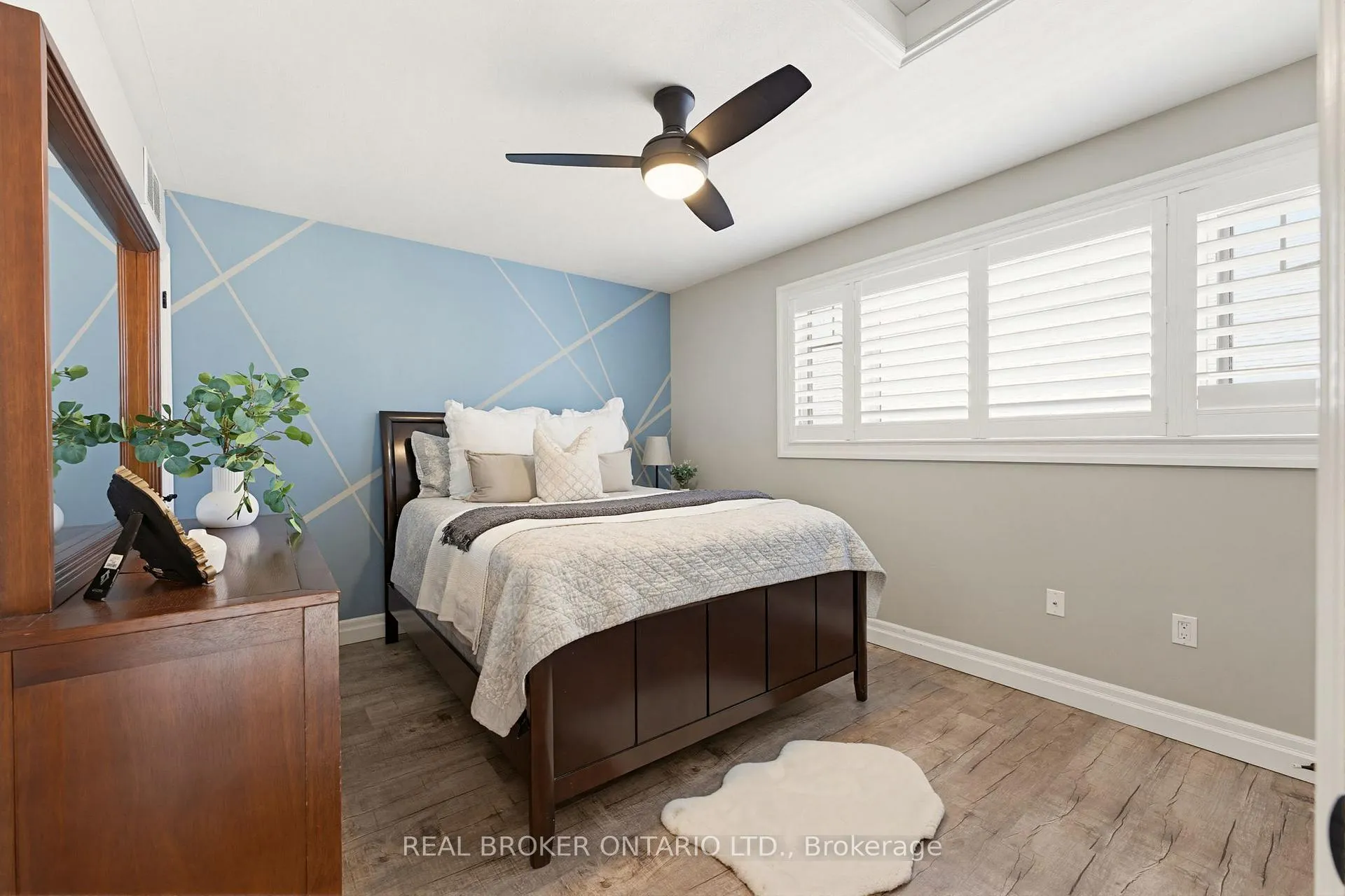 Photo 24 of 50 Cedar Street, Brant, Paris — HOMEH