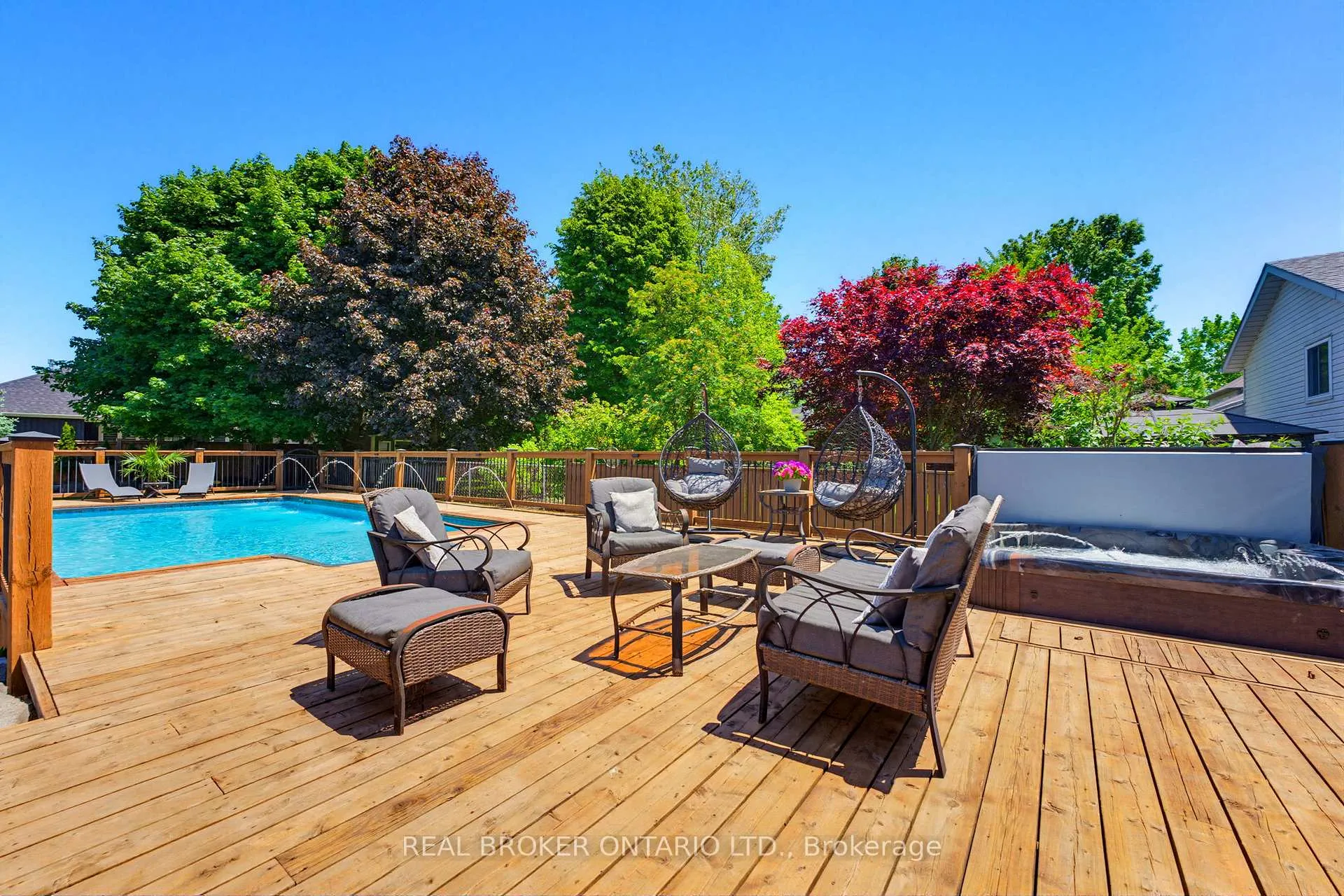 Photo 34 of 50 Cedar Street, Brant, Paris — HOMEH
