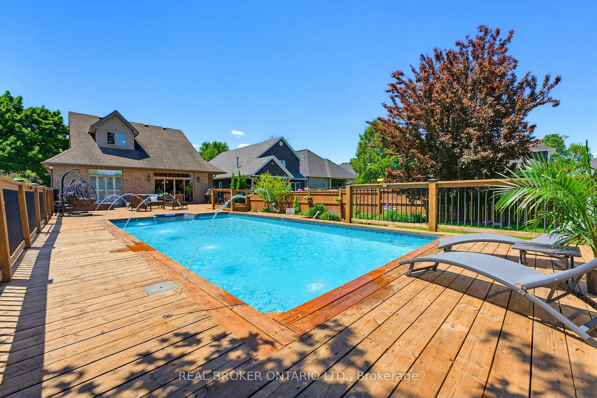 Photo 38 of 50 Cedar Street, Brant, Paris — HOMEH