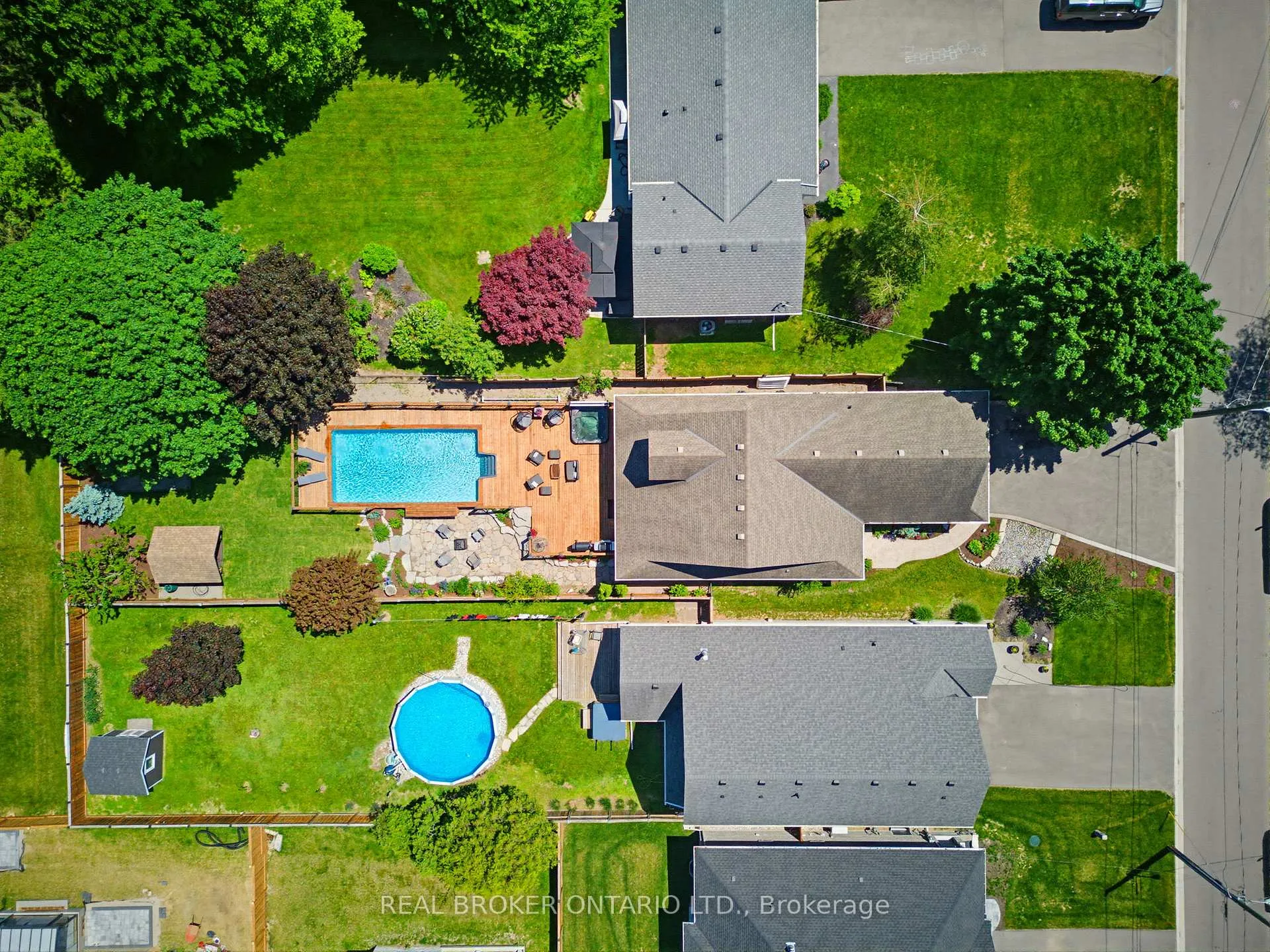 Photo 45 of 50 Cedar Street, Brant, Paris — HOMEH