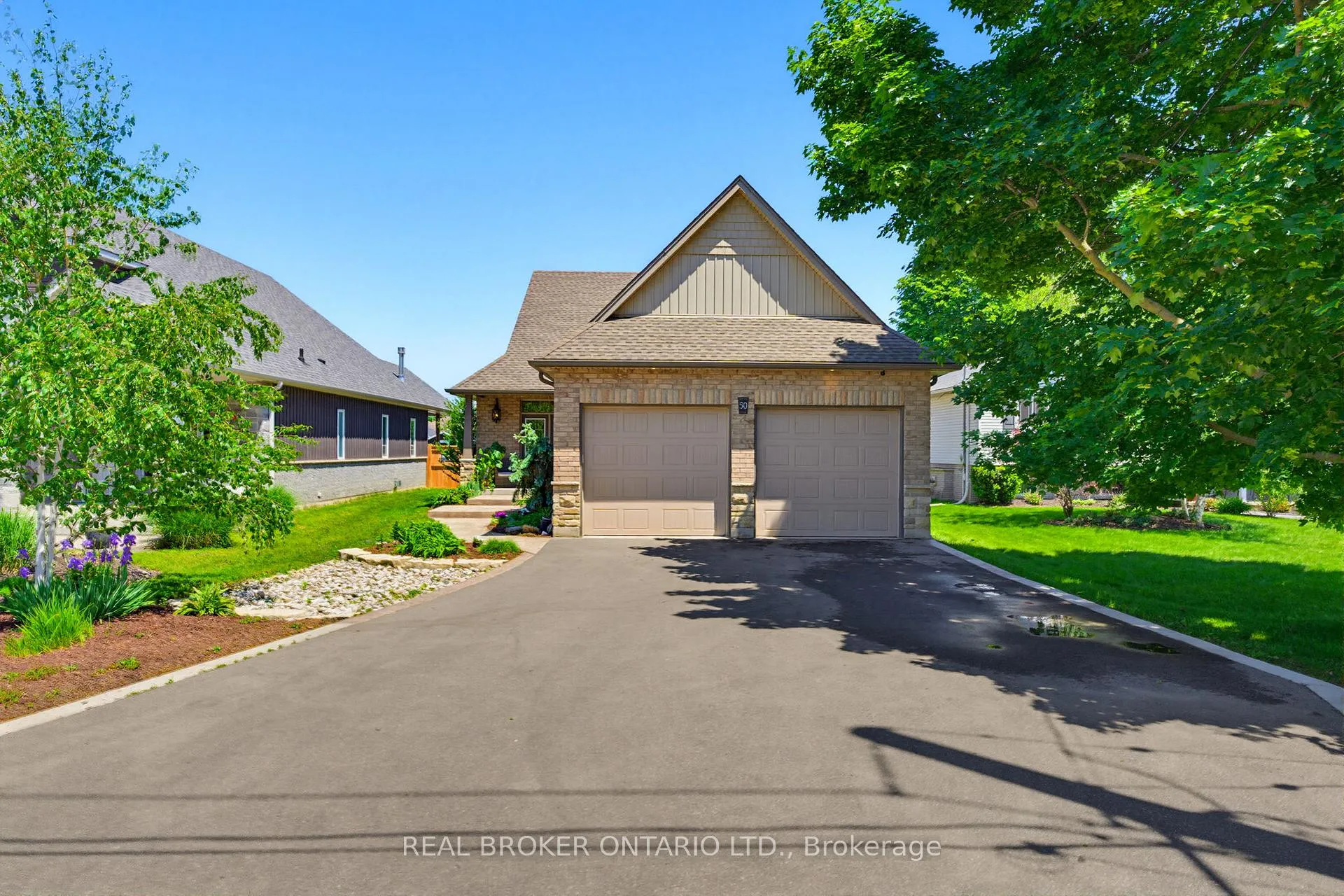 Photo 48 of 50 Cedar Street, Brant, Paris — HOMEH