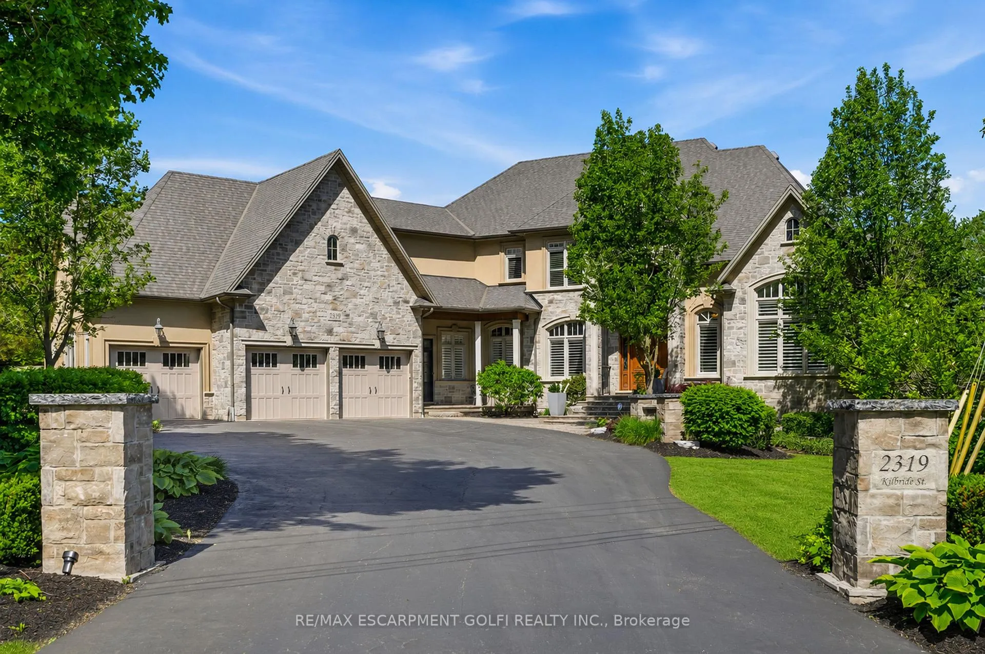 Photo 2 of 2319 Kilbride Street, Burlington, Rural Burlington — HOMEH