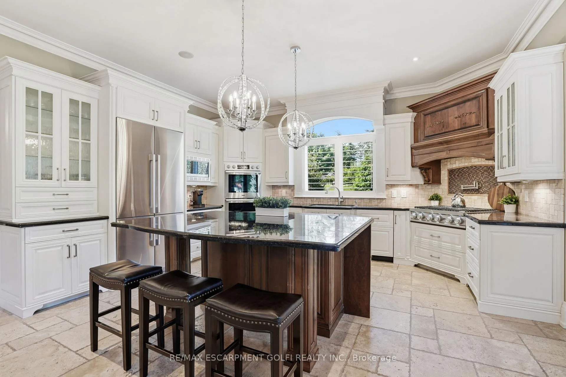 Photo 17 of 2319 Kilbride Street, Burlington, Rural Burlington — HOMEH