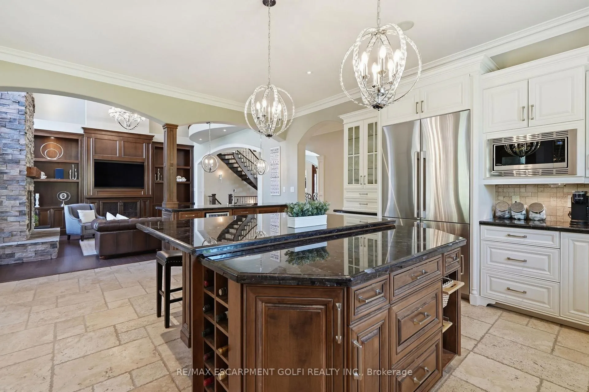 Photo 18 of 2319 Kilbride Street, Burlington, Rural Burlington — HOMEH