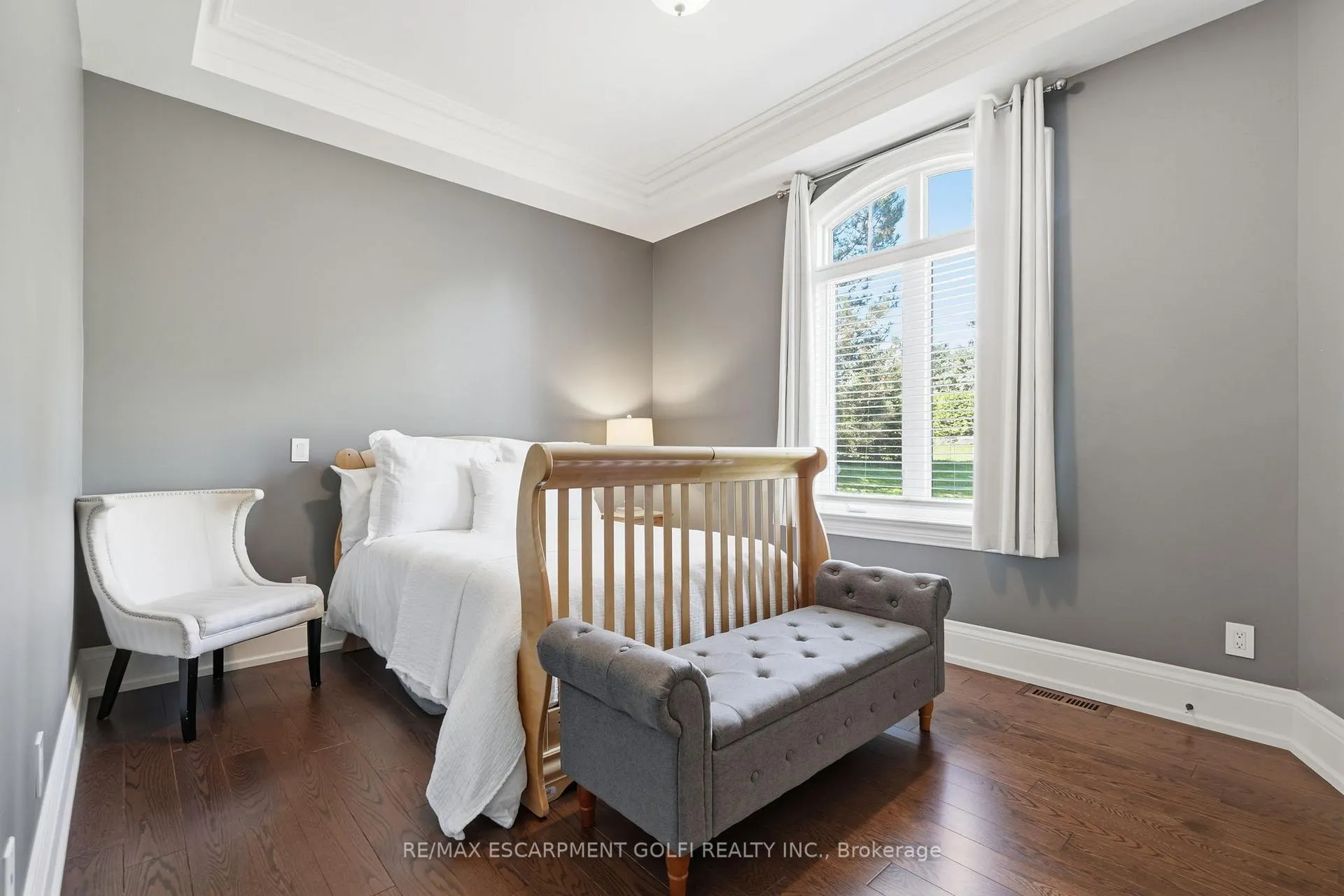 Photo 24 of 2319 Kilbride Street, Burlington, Rural Burlington — HOMEH