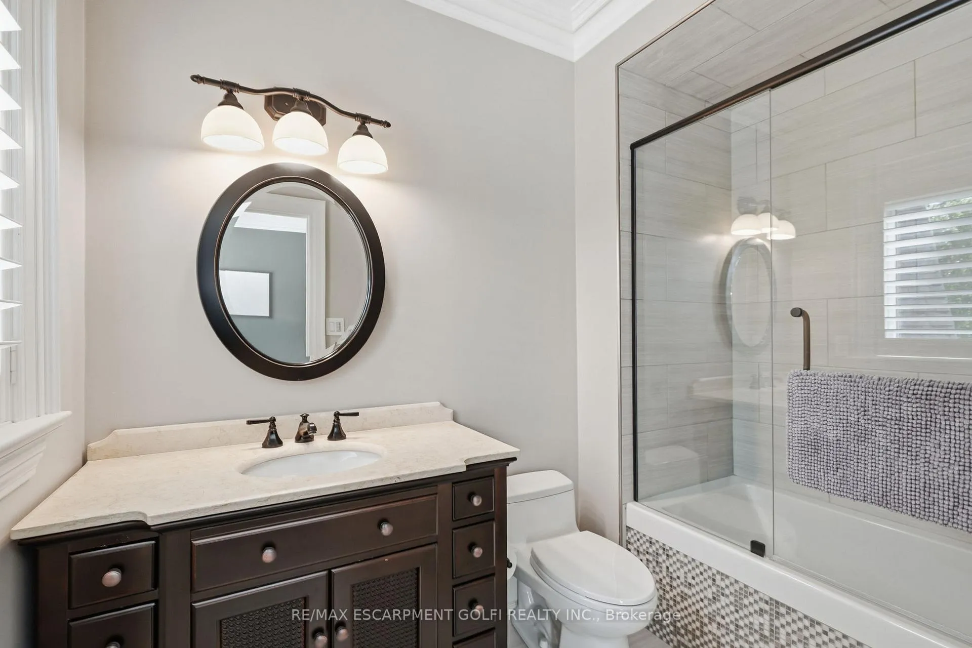 Photo 28 of 2319 Kilbride Street, Burlington, Rural Burlington — HOMEH
