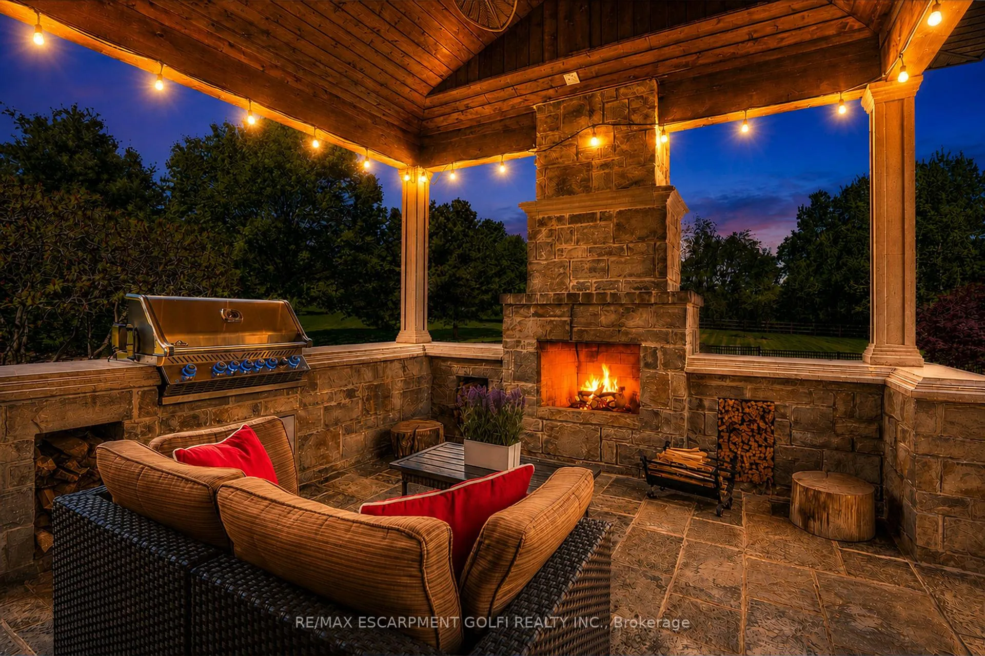 Photo 39 of 2319 Kilbride Street, Burlington, Rural Burlington — HOMEH