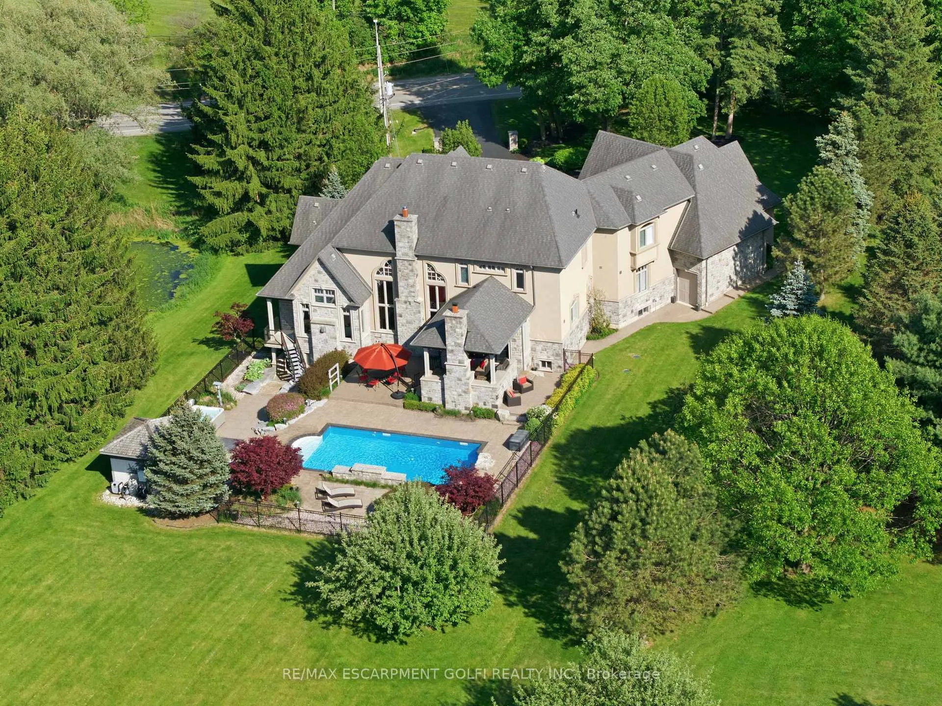 Photo 41 of 2319 Kilbride Street, Burlington, Rural Burlington — HOMEH