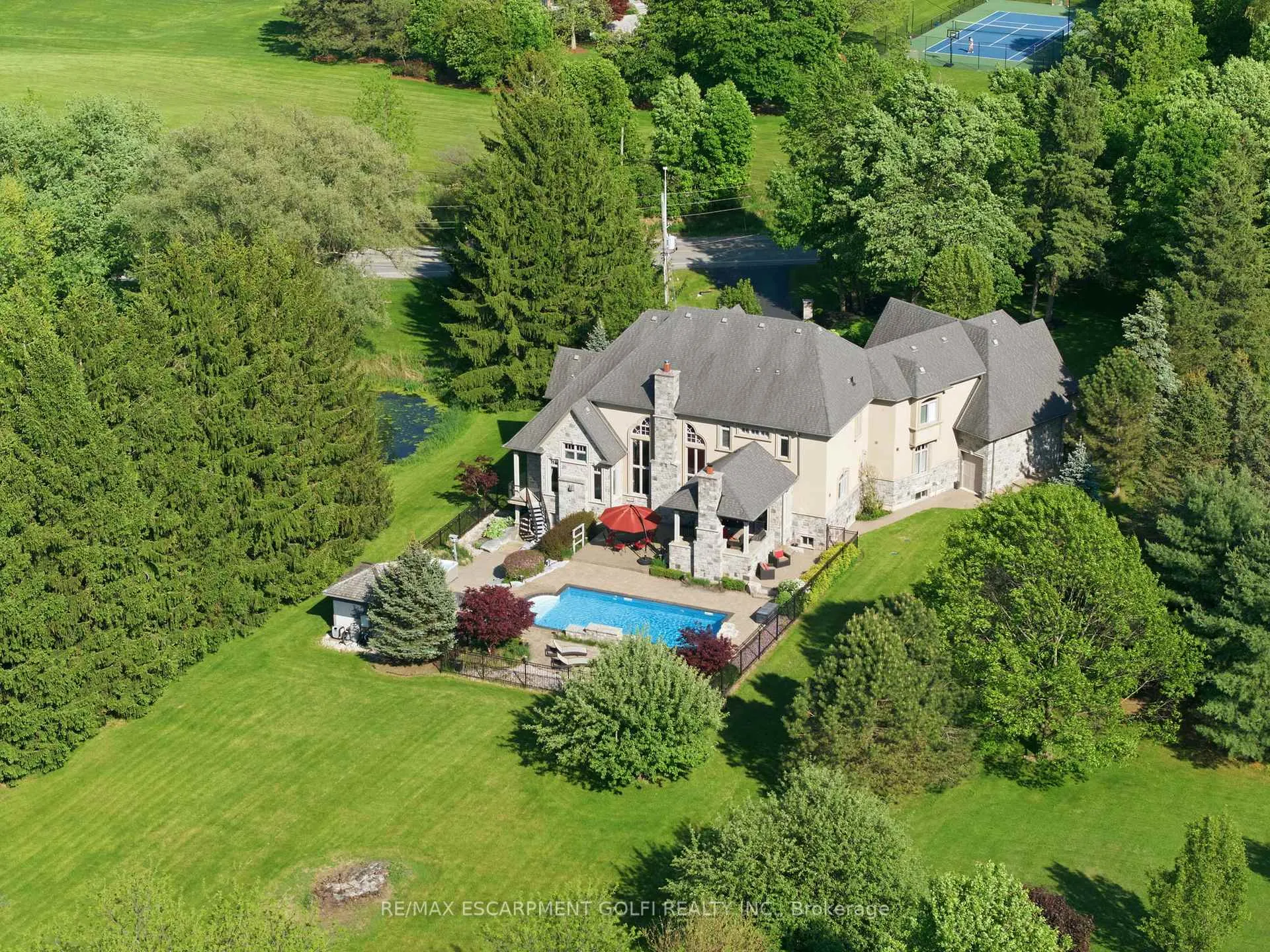 Photo 45 of 2319 Kilbride Street, Burlington, Rural Burlington — HOMEH