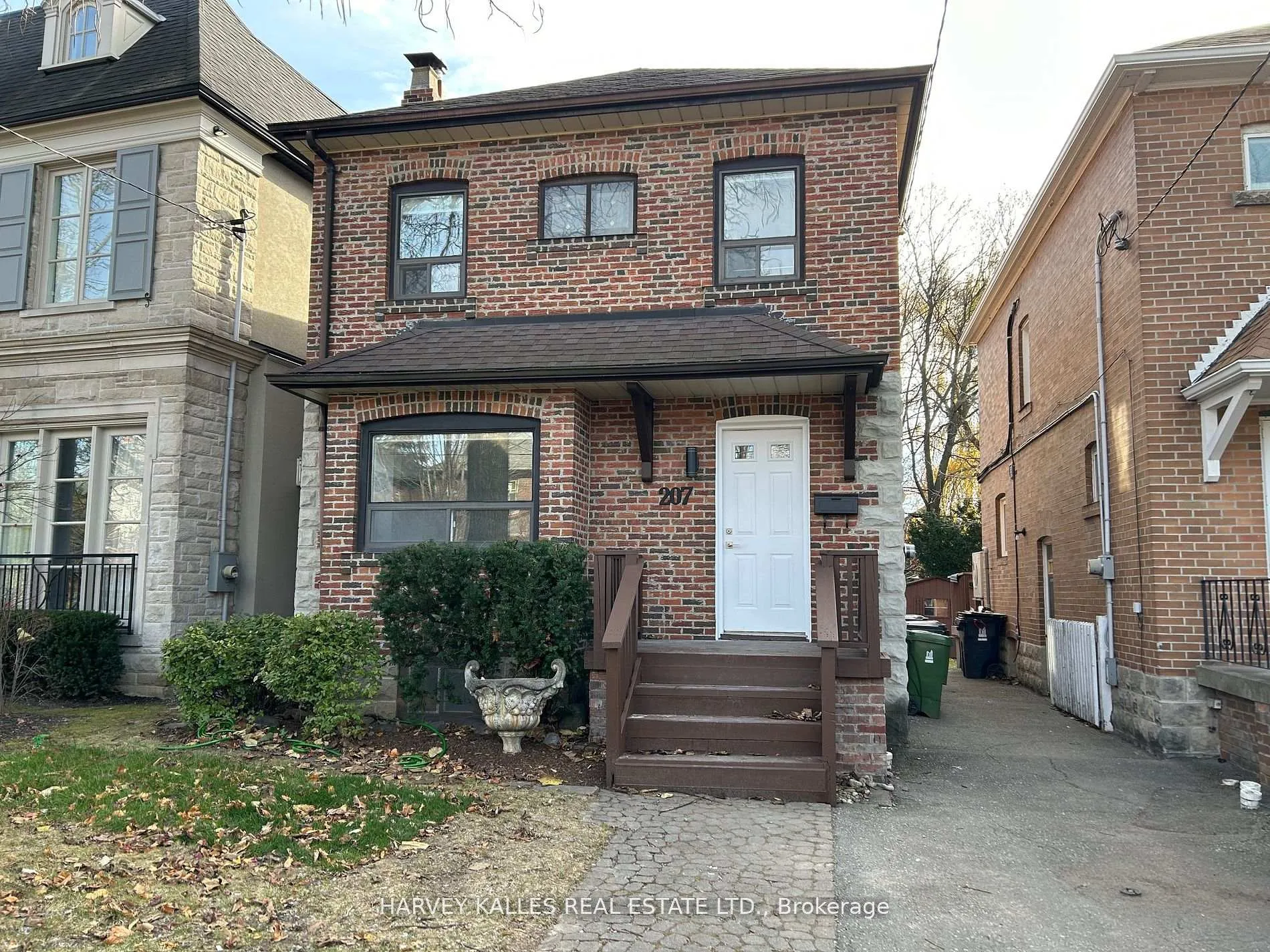 Photo 1 of 207 Old Orchard Grove, Toronto, Lawrence Park North — HOMEH