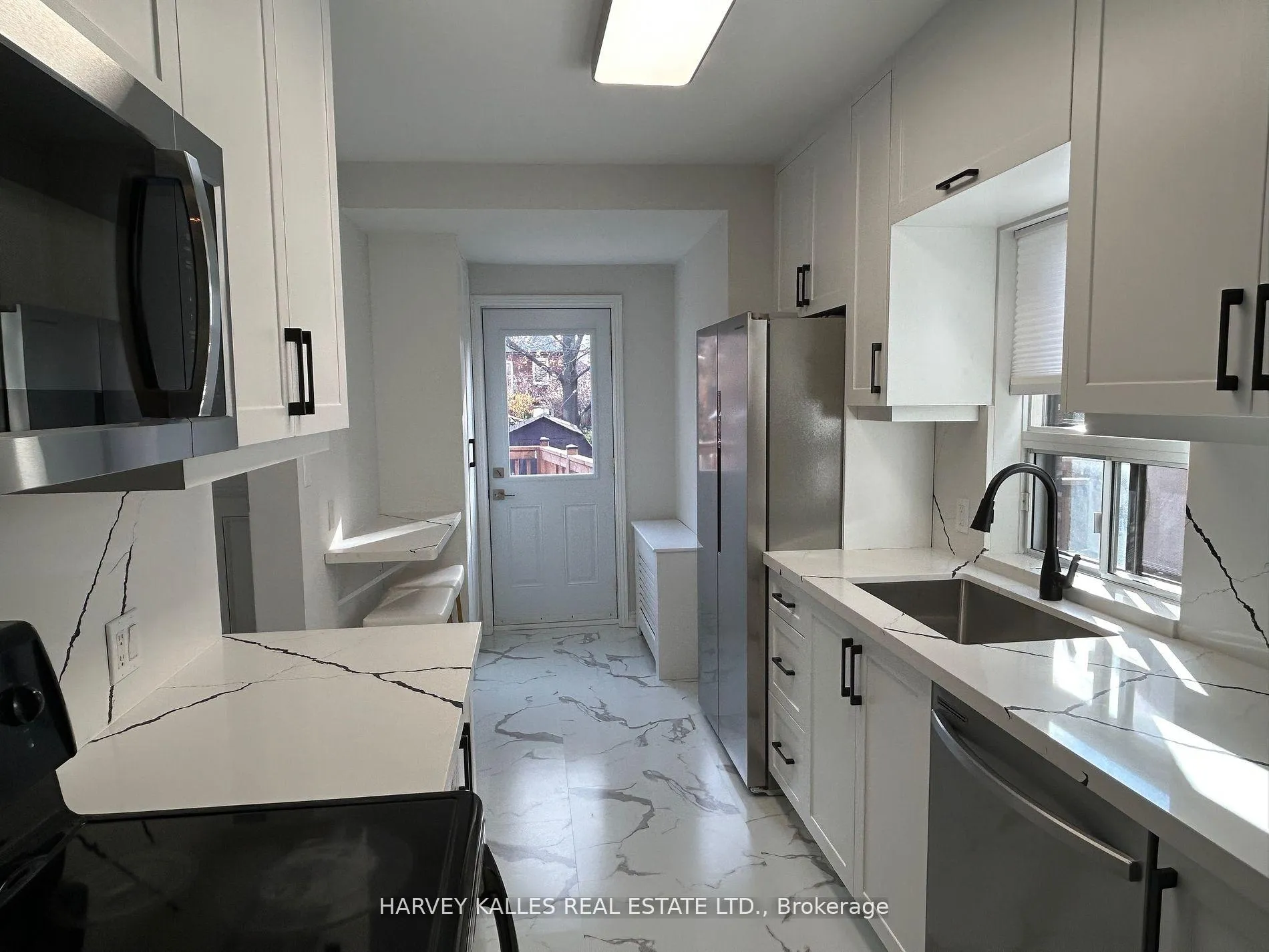 Photo 7 of 207 Old Orchard Grove, Toronto, Lawrence Park North — HOMEH