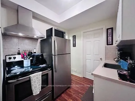 Photo 3 of Unit Lower, 39 Monique Crescent, Barrie, East Bayfield — HOMEH
