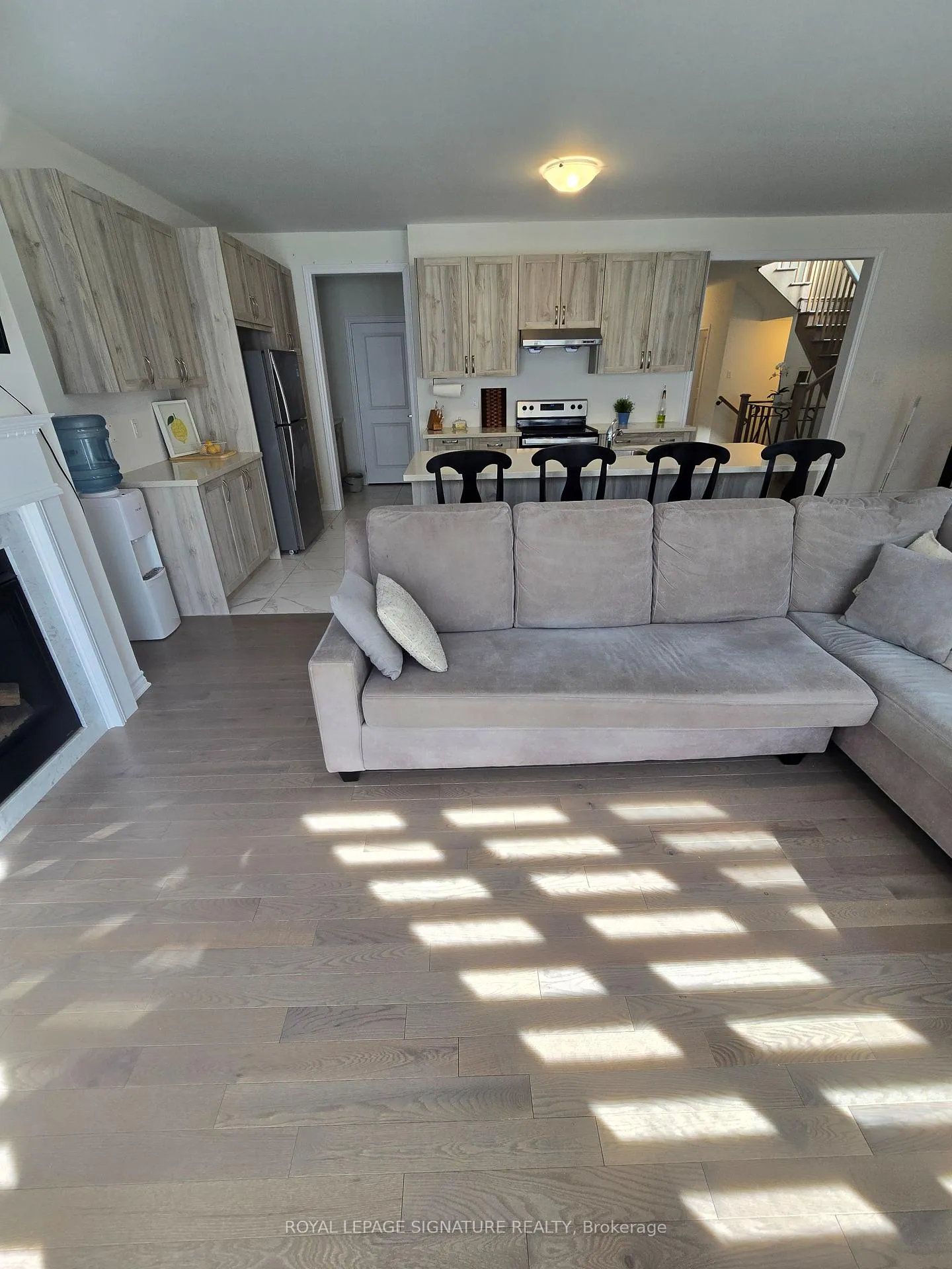 Photo 14 of 30 Spinland Street, Caledon, Rural Caledon — HOMEH