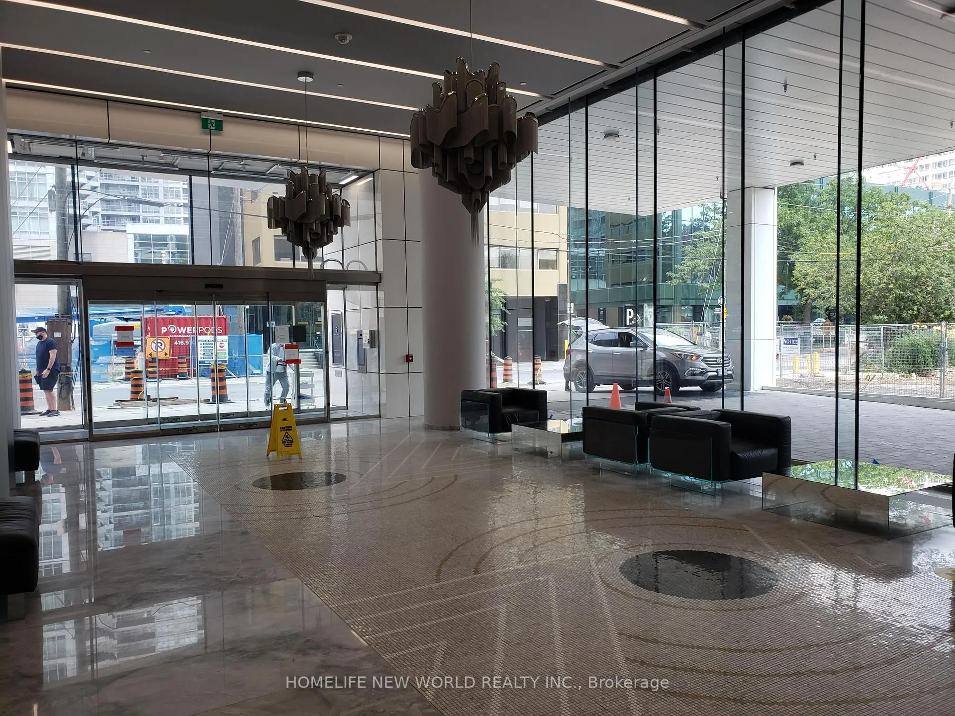 Photo 4 of Unit 1104, 5 Soudan Avenue, Toronto, Mount Pleasant West — HOMEH