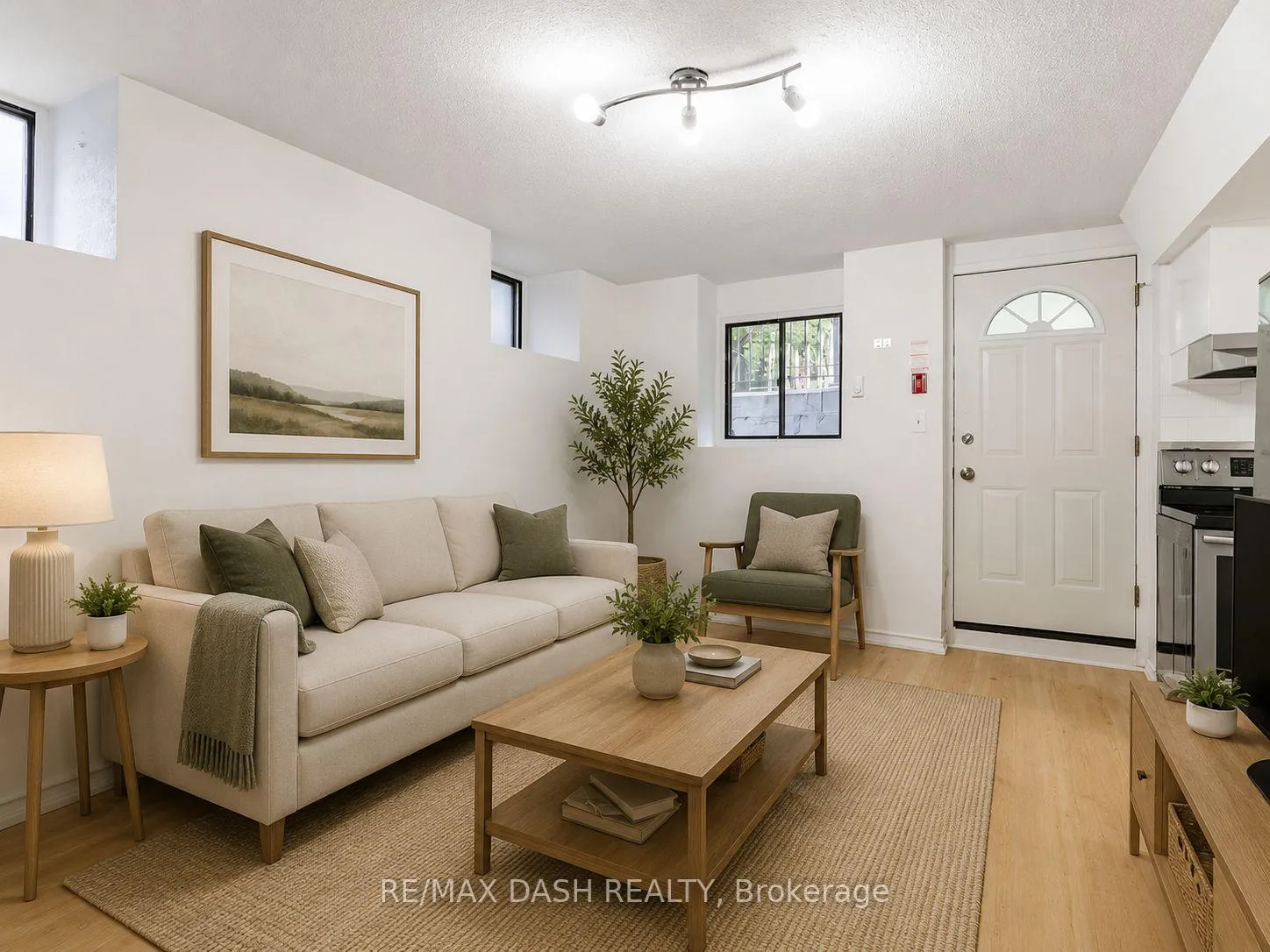 Photo 2 of Unit B2, 663 Huron Street, Toronto, The Annex — HOMEH