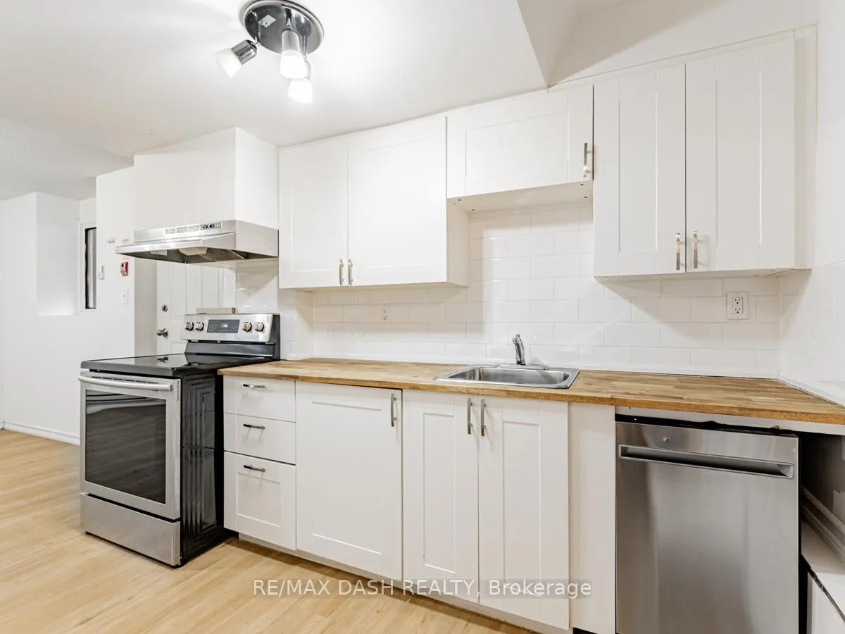 Photo 6 of Unit B2, 663 Huron Street, Toronto, The Annex — HOMEH