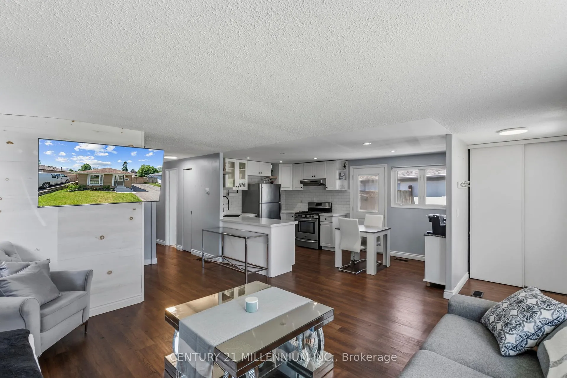 Photo 8 of 796 Grandview Drive, Oshawa, Donevan — HOMEH