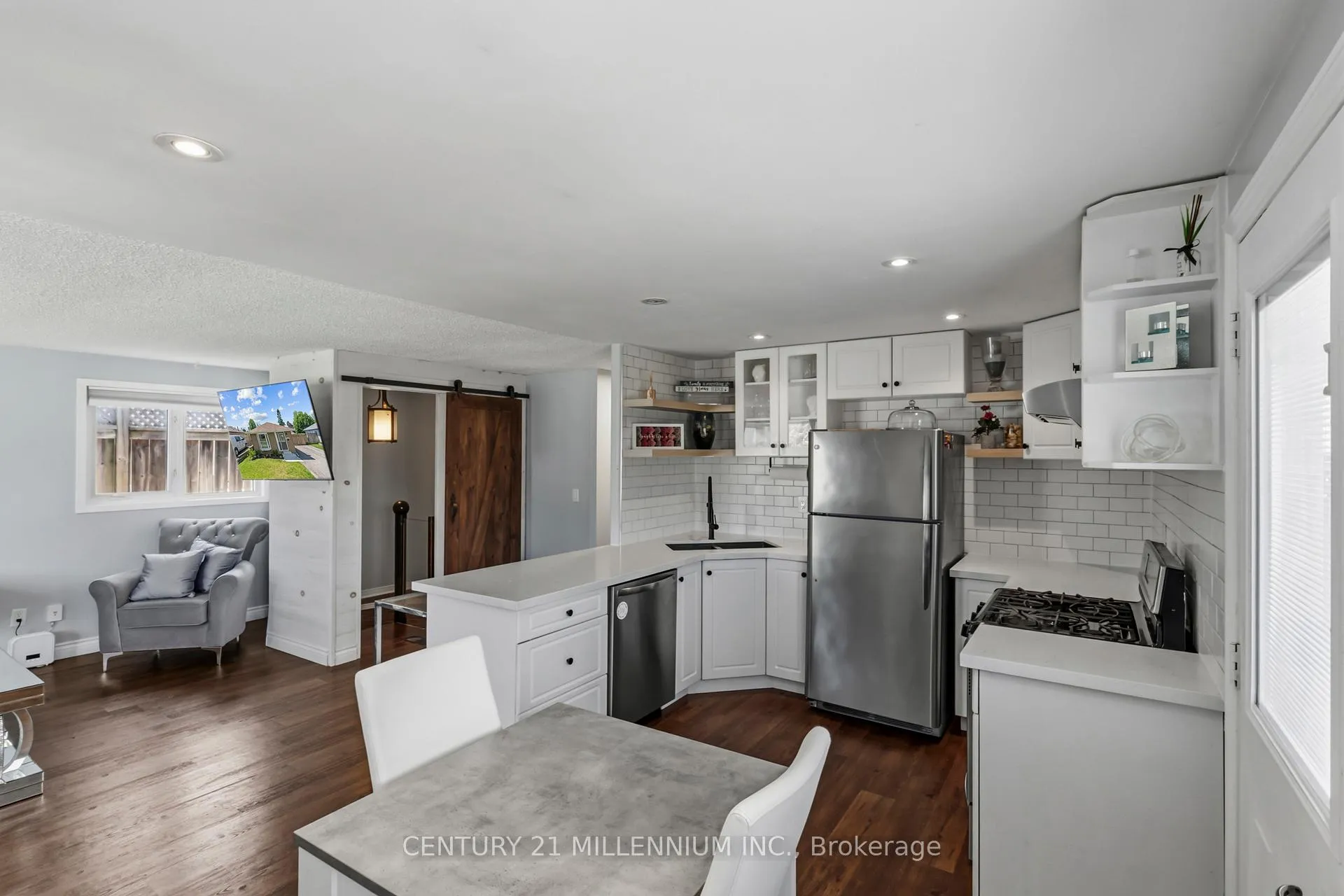 Photo 13 of 796 Grandview Drive, Oshawa, Donevan — HOMEH
