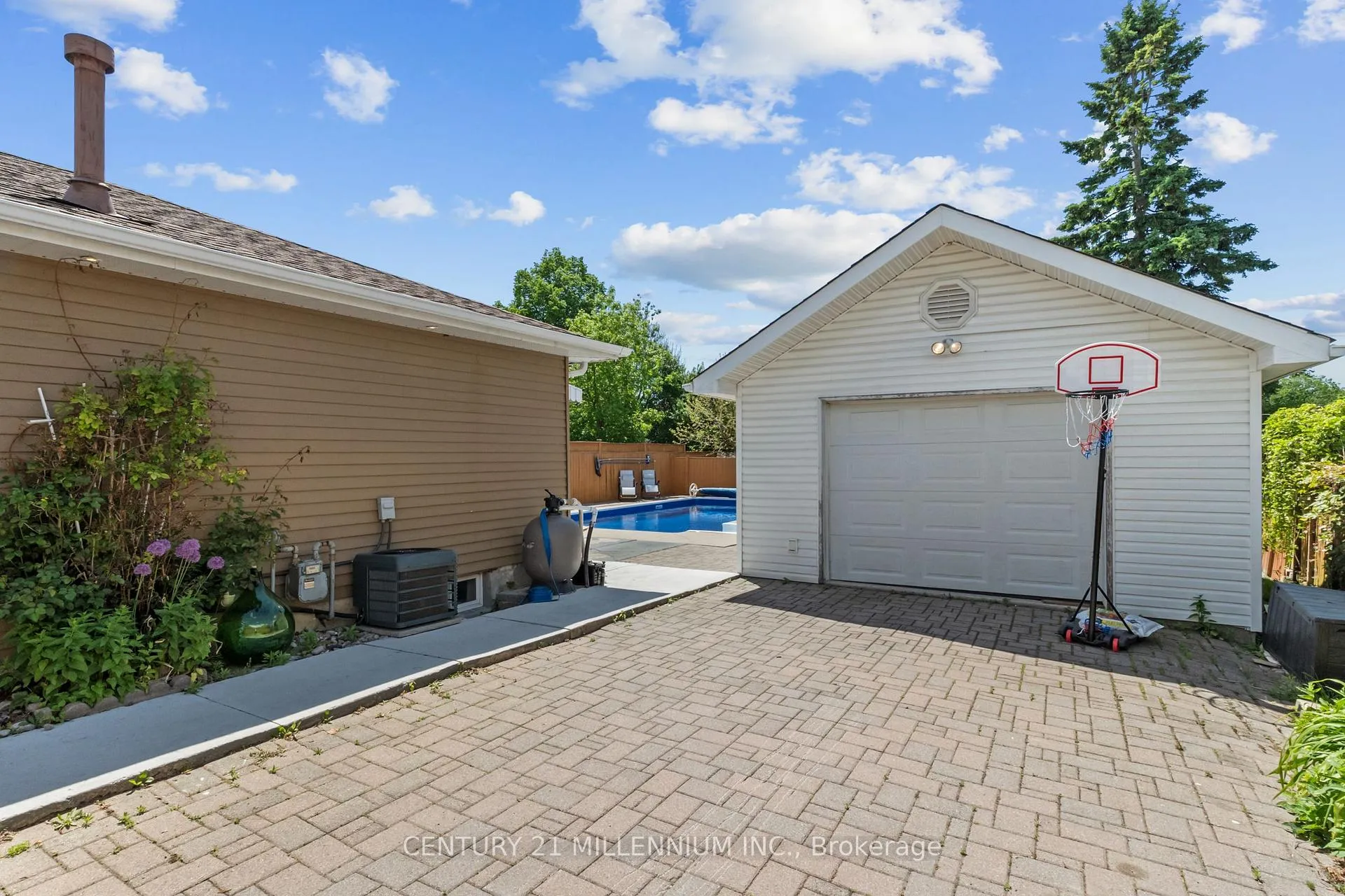 Photo 39 of 796 Grandview Drive, Oshawa, Donevan — HOMEH