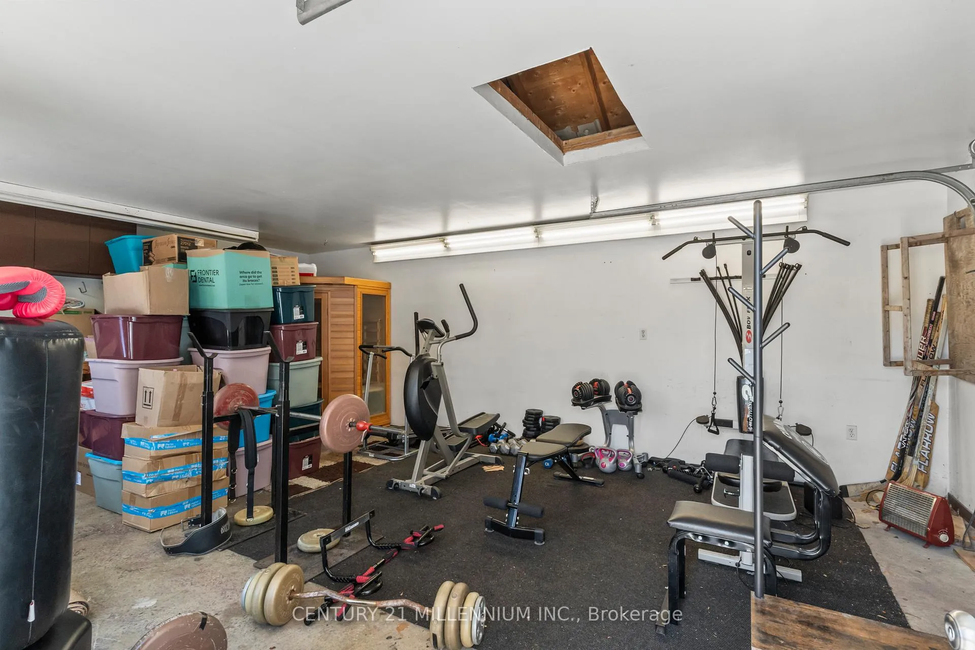 Photo 40 of 796 Grandview Drive, Oshawa, Donevan — HOMEH